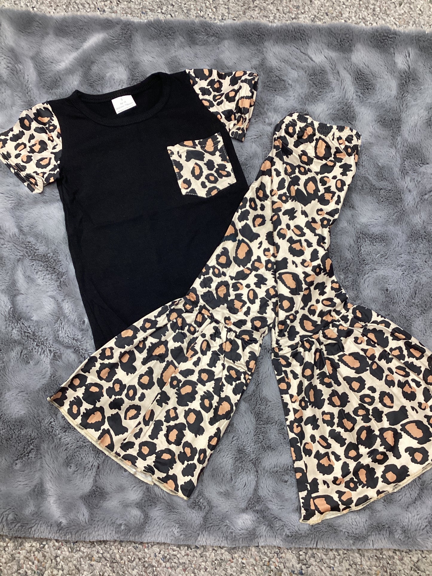 Black and cheetah print set
