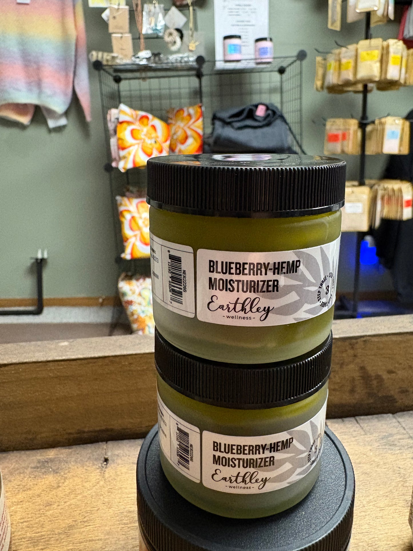 Earthley wellness-Blueberry-hemp moisturizer