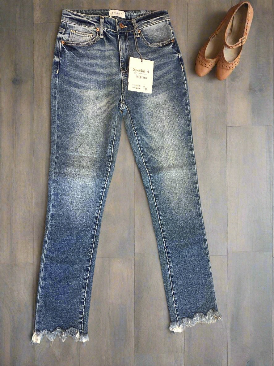 Special A relaxed skinny jeans