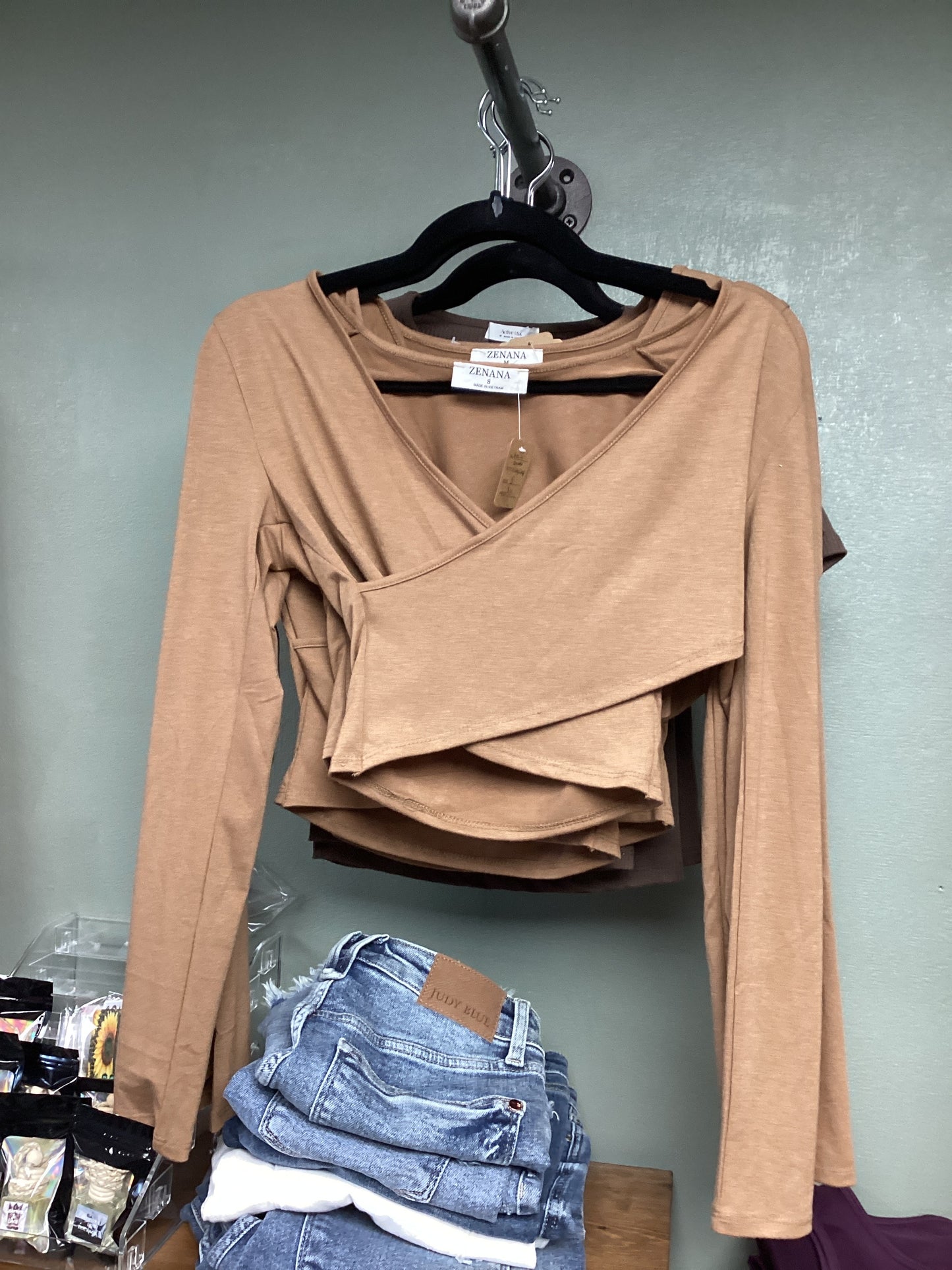 Corp zenana top long sleeve