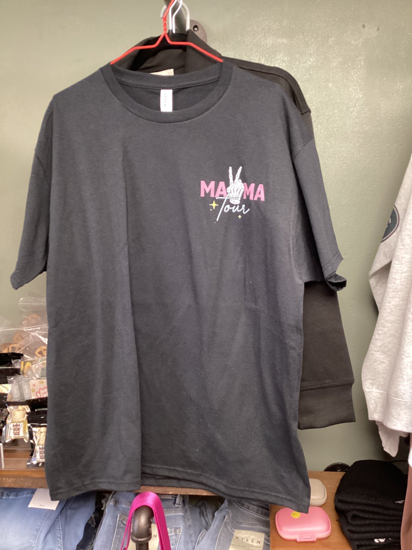 Mama Tour T-Shirt- Black