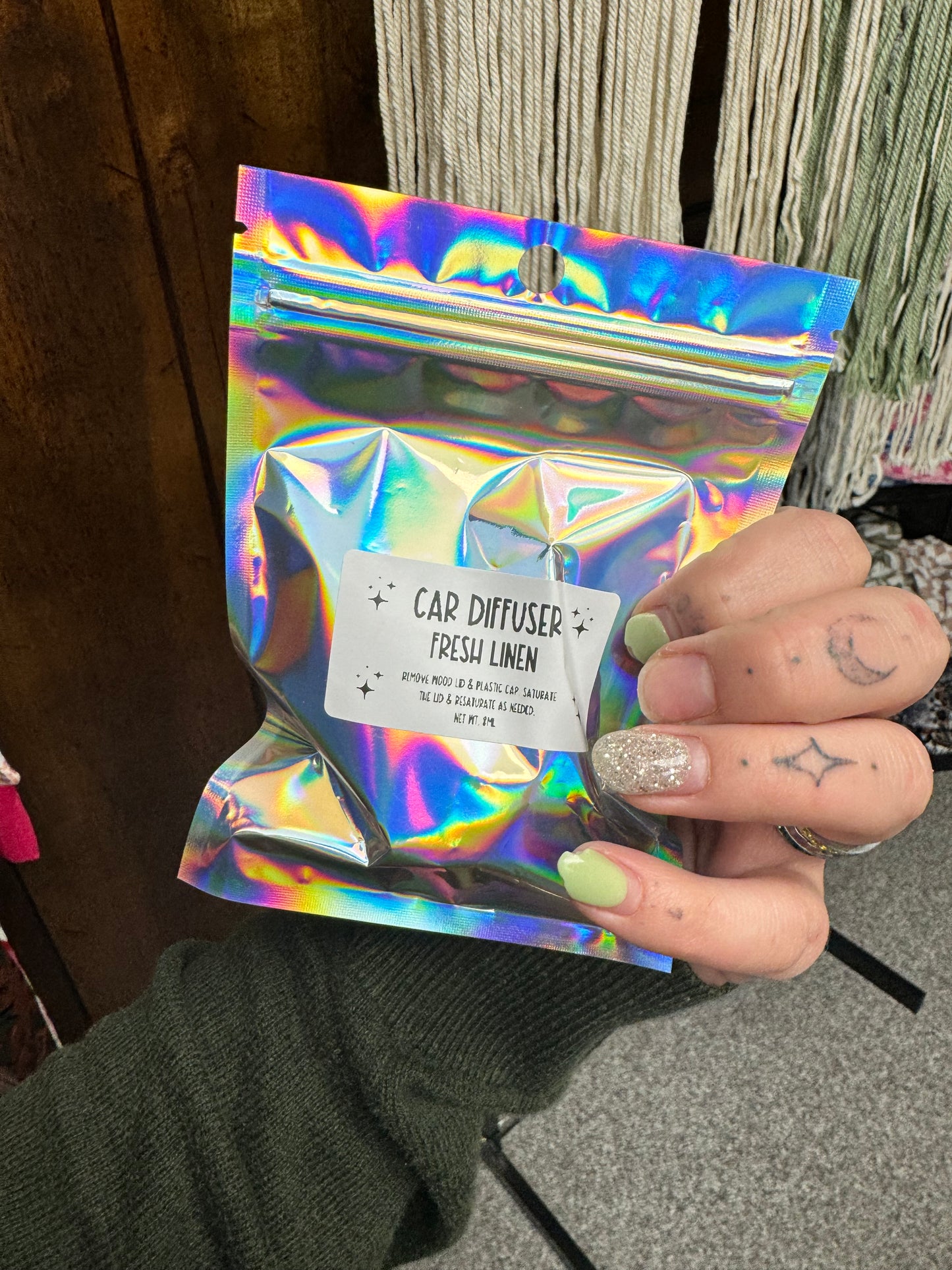 Hanging car diffusers