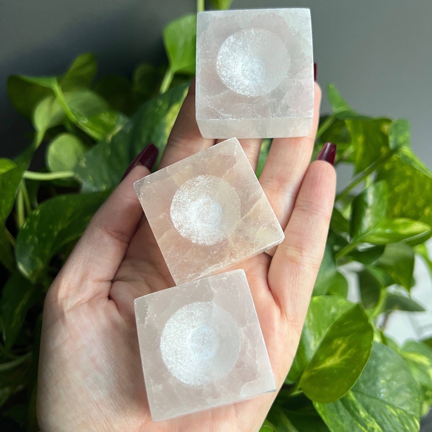 Sapphire & Sage - Selenite Crystal Sphere Stand